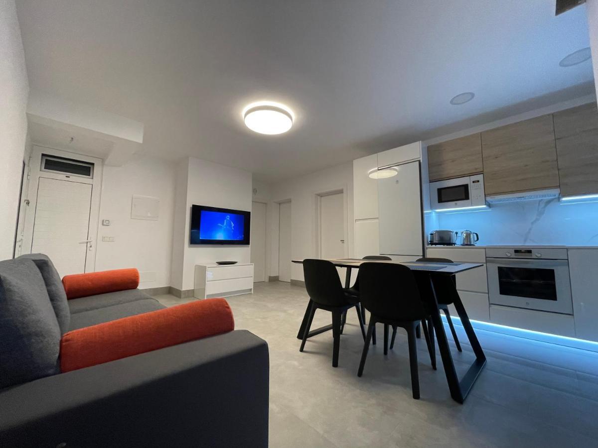 Izaro Apartamento Atico De Lujo Cerca De Playa Dorada プラヤ・ブランカ エクステリア 写真